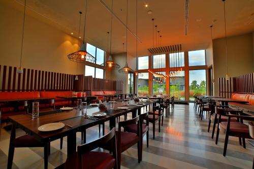 Hotel The Amaya Resort Kolkata Nh6
