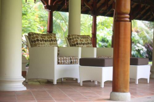 Villa Indian Summer House