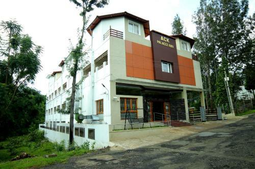 Hostal Ack Palacce Inn