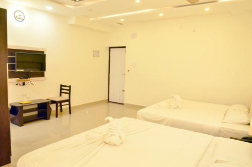 Hotel Ambai Grand