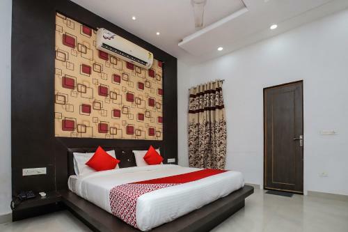 Oyo 19456 Hotel Shagun Palace