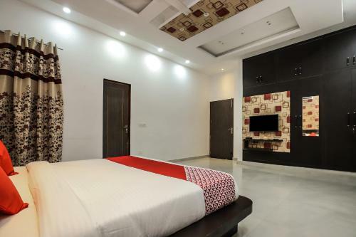 Oyo 19456 Hotel Shagun Palace
