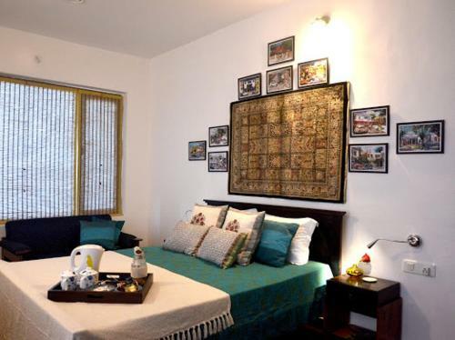 Bed & Breakfast Khanabadosh