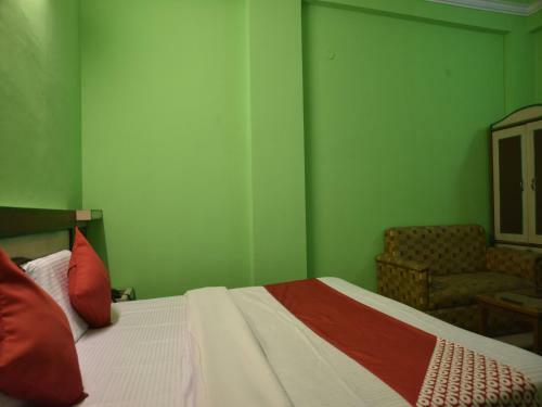 Oyo 10752 Hotel Sitara International