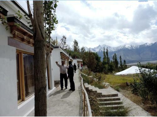 Hotel Beyond Stay - Lharje Resort