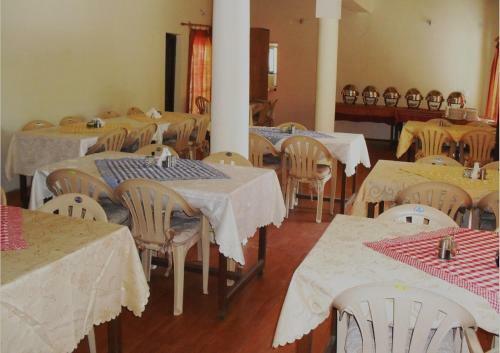 Hotel Beyond Stay - Lharje Resort