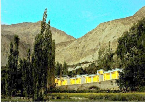 Hotel Beyond Stay - Lharje Resort