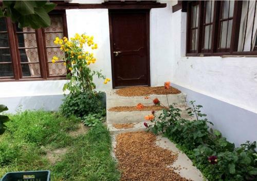 Hotel Beyond Stay - Lharje Resort
