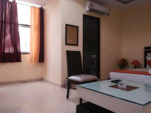 Hostal Aerocity Hotel Ashoka Palace