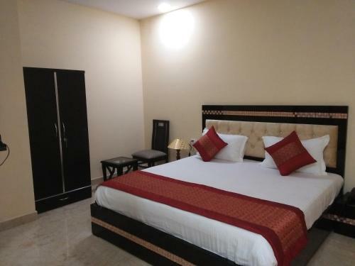 Hostal Aerocity Hotel Ashoka Palace