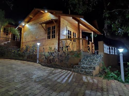 Hotel Cozywoods Hill Resort