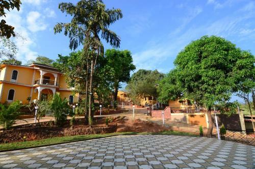 Hotel Cozywoods Hill Resort