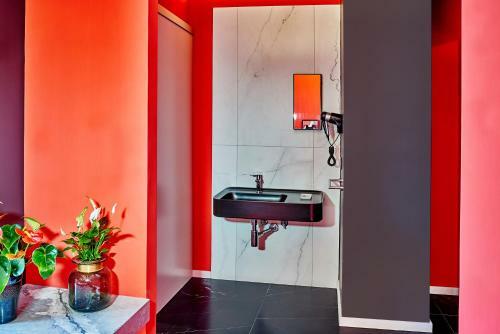 Hotel Secret Room