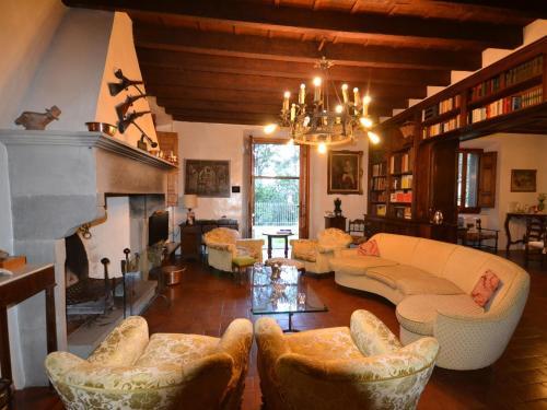 Charming Villa In Tuscany With Swimming Pool
