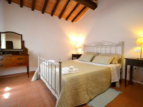 Adatti Villa Sleeps 12 Pool Wifi