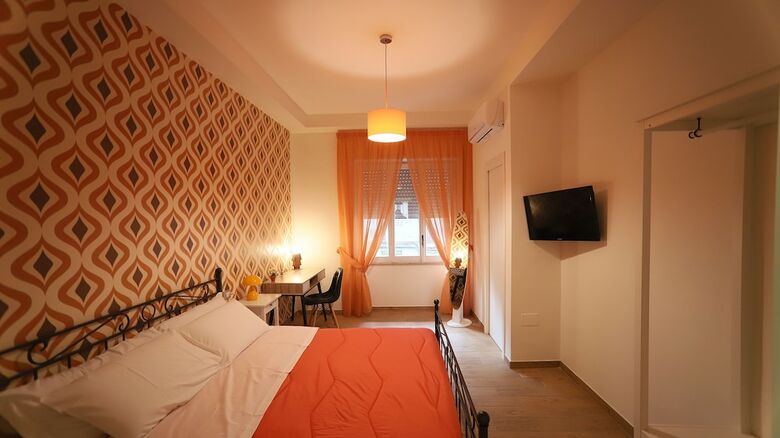 Hostal 1970 Rooms