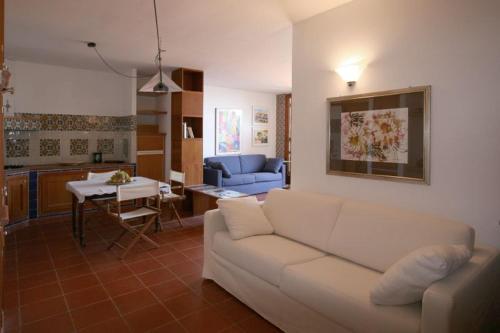 Zaneca Apartment Sleeps 6 Pool Wifi