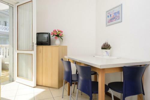 Apartments In Lignano 21718