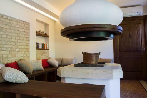 Hostal Crystal Luxury House