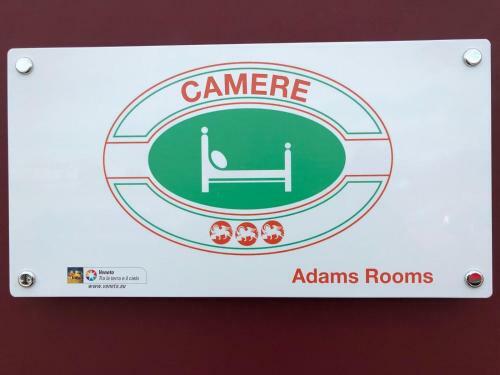 Hostal Adams Rooms