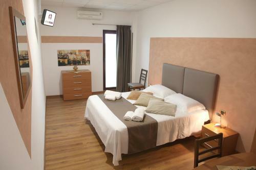 Hostal Adams Rooms