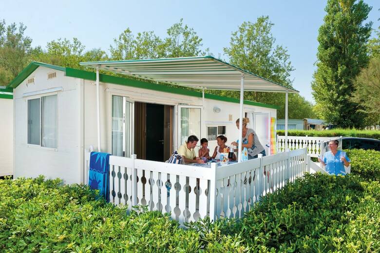 Isamar Holiday Village