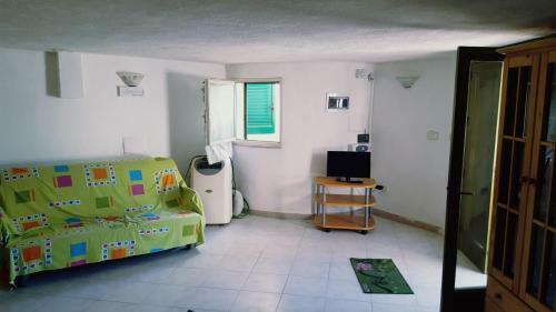 Beachfront Studio Apartment Tonnarella