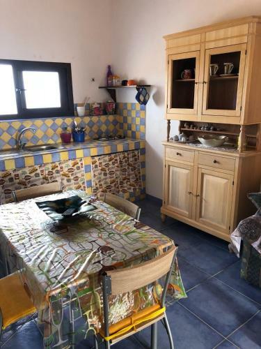 Hostal Casette Di Cala Uccello