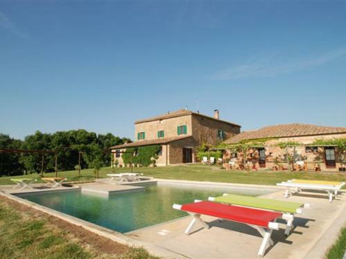 Monticchiello Villa Sleeps 12 Pool Air Con Wifi