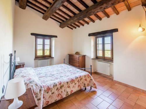 Fabulous Mansion In Sant'angelo In Vado With Swimming Pool