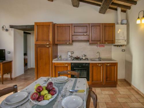 Fabulous Mansion In Sant'angelo In Vado With Swimming Pool