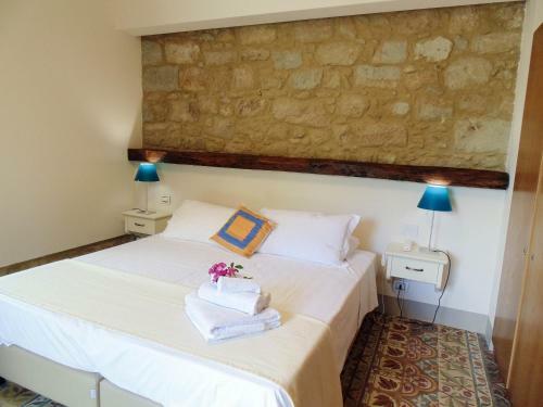 Alimunera Hotel