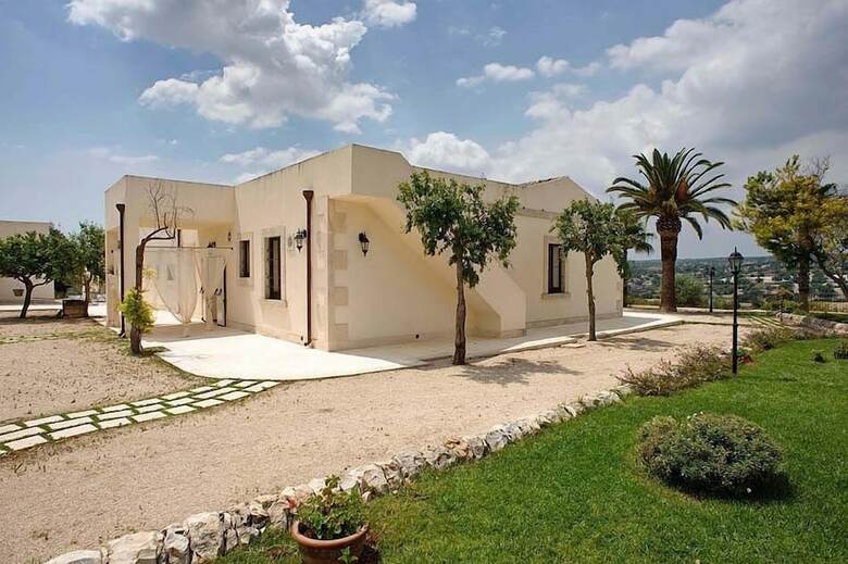 Modern Villa In Campanella-gianforma With Private Pool