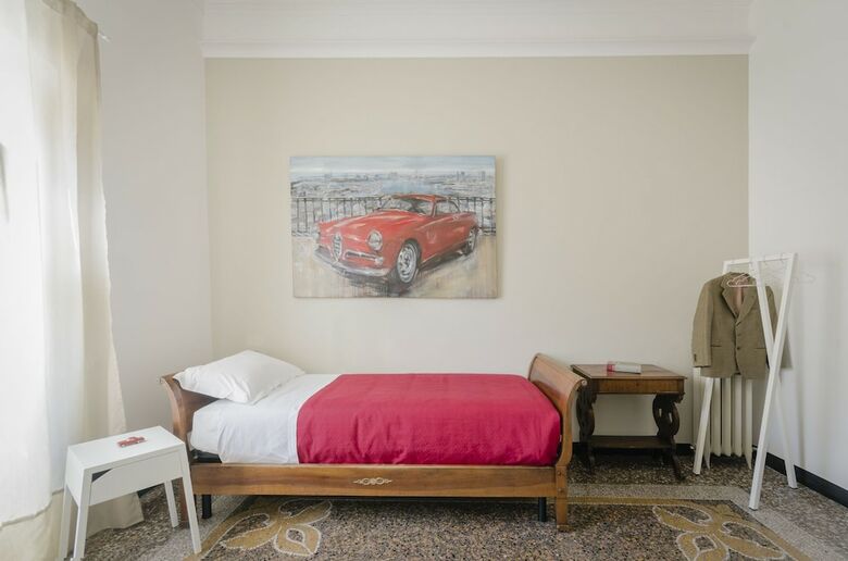 Hostal Genova46 Suites & Rooms