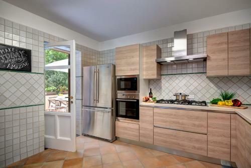 Villa Echis House