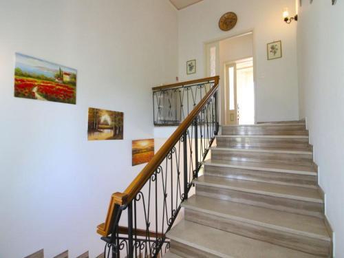 Monte San Savino Villa Sleeps 8 Pool Wifi