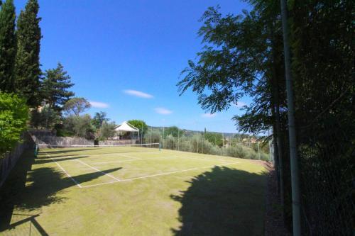Monte San Savino Villa Sleeps 8 Pool Wifi