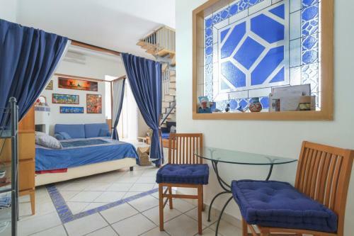 Antignano Halldis Apartment