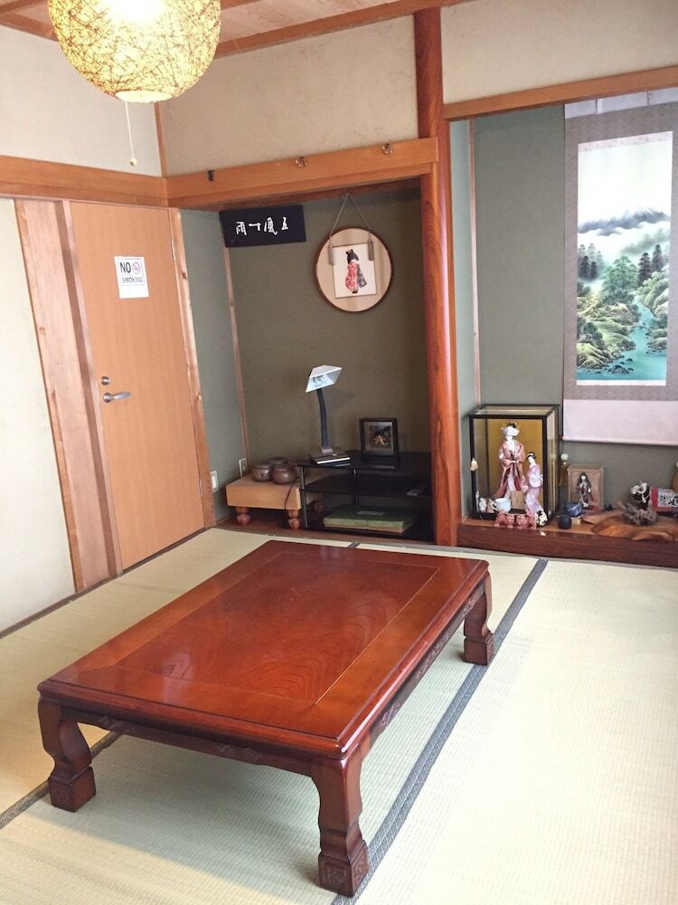 Hostal Guest House Daisho Oshiro Asobi