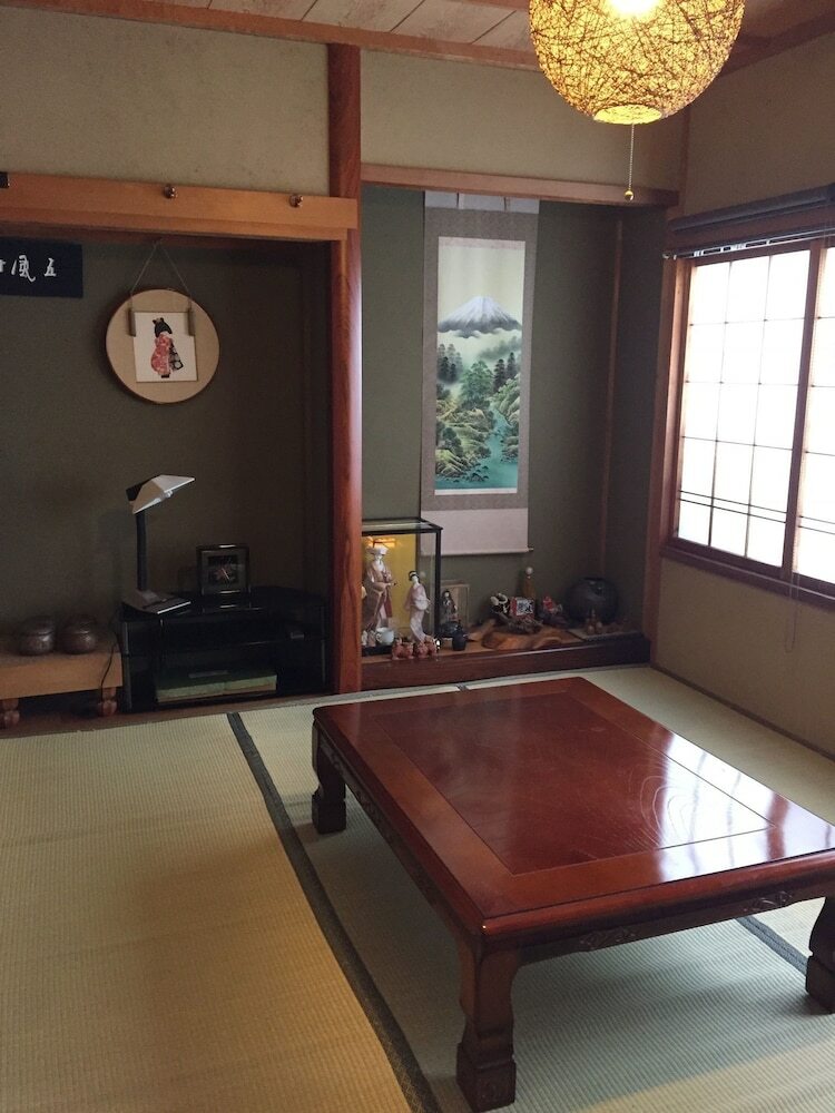 Hostal Guest House Daisho Oshiro Asobi