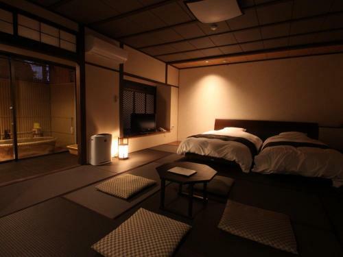 Fukumitsu Hanayama Onsen