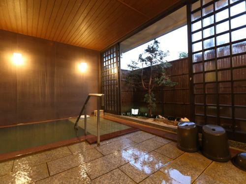 Fukumitsu Hanayama Onsen