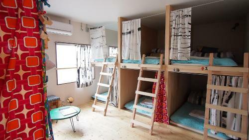Hostal Cocoroom Cafe Garden Guest House