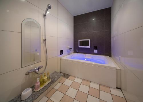 Jewel Hotel Luxury Modern (Adult Only)