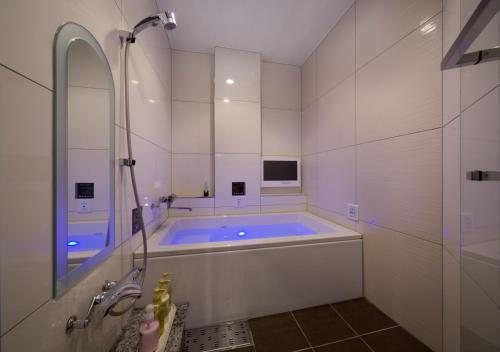 Jewel Hotel Luxury Modern (Adult Only)