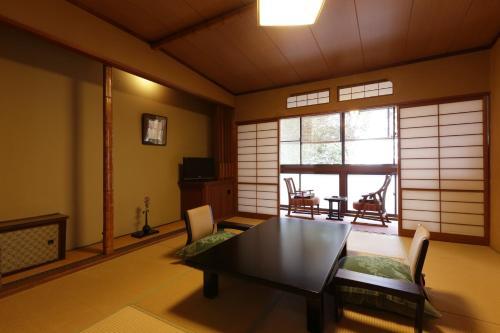 Hanakanzashi