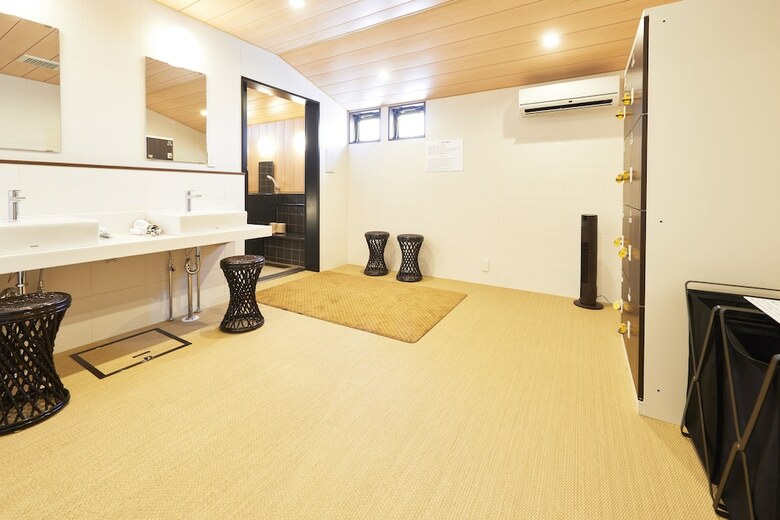 Hotel Kan Raku Honjo Waseda Ekimae