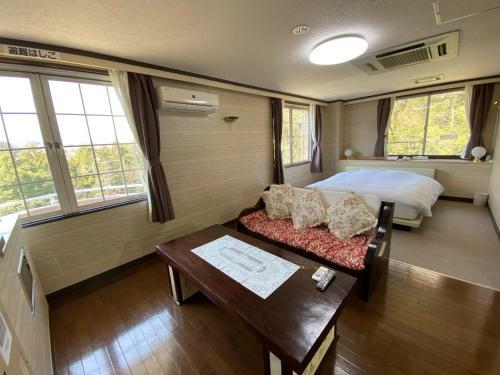 Hotel Flower Villa Sagamiko