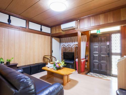 Hostal Kariyushi Condominium Resort Naha You-ya