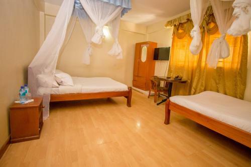 Dans Hotel